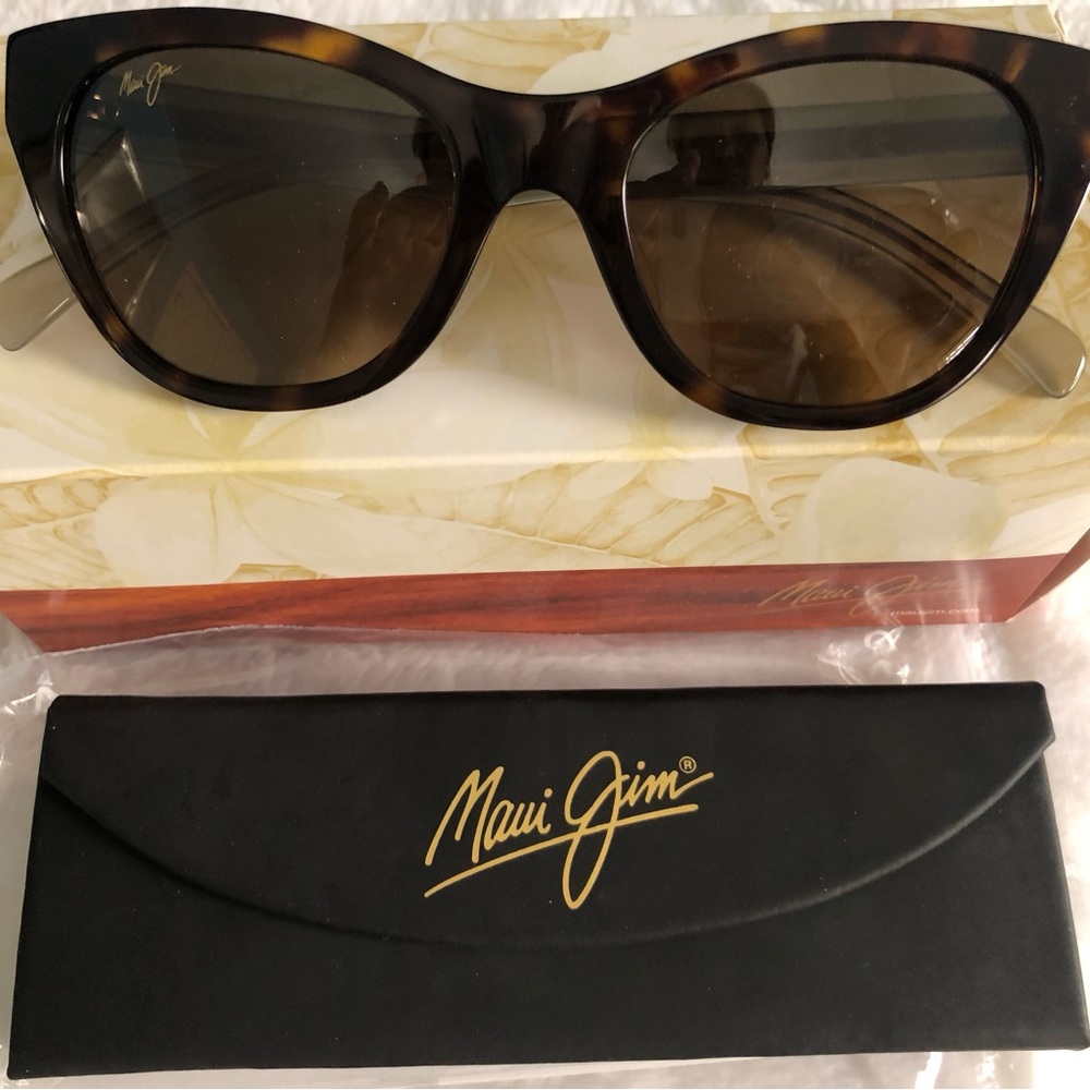 Maui Jim Capri Tortoise w/ trans tan temples sunglasses